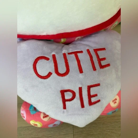 Hello Kitty Valentine Plush❤️ Huge! - Picture 3 of 5